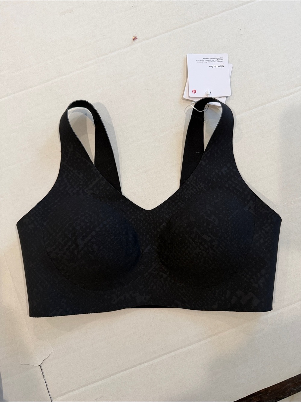 Lululemon glow up bra small
